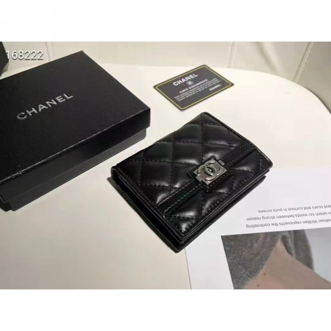 ChaneL・レザー コンチネンタルウォレット 財布 折財布