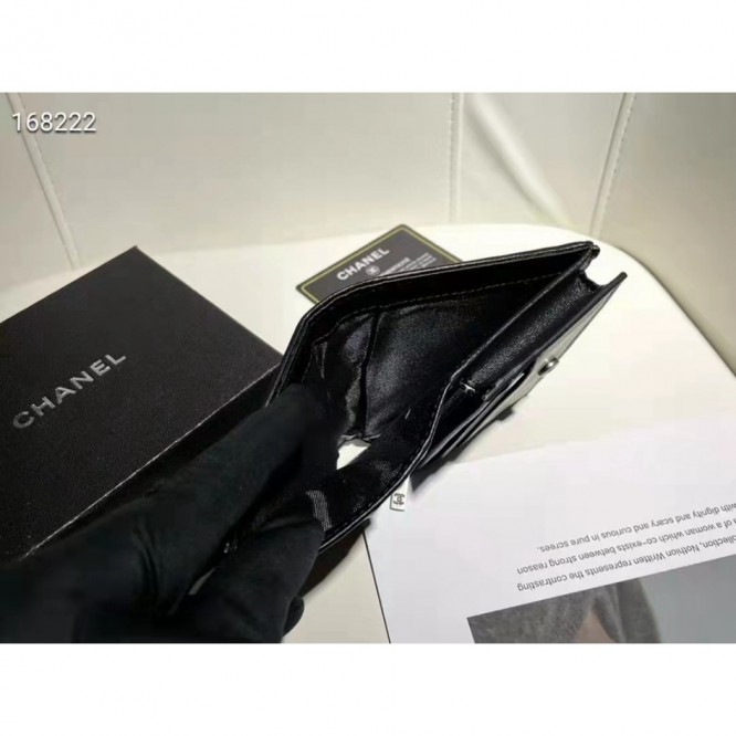 ChaneL・レザー コンチネンタルウォレット 財布 折財布