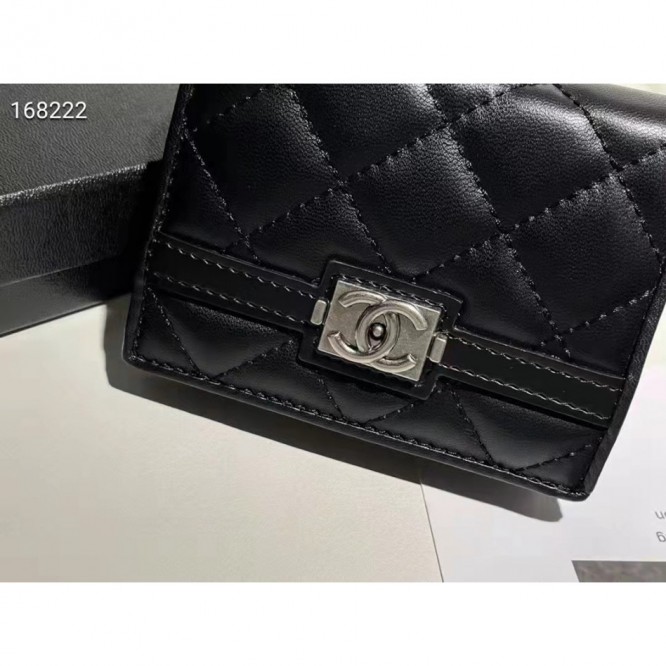 ChaneL・レザー コンチネンタルウォレット 財布 折財布