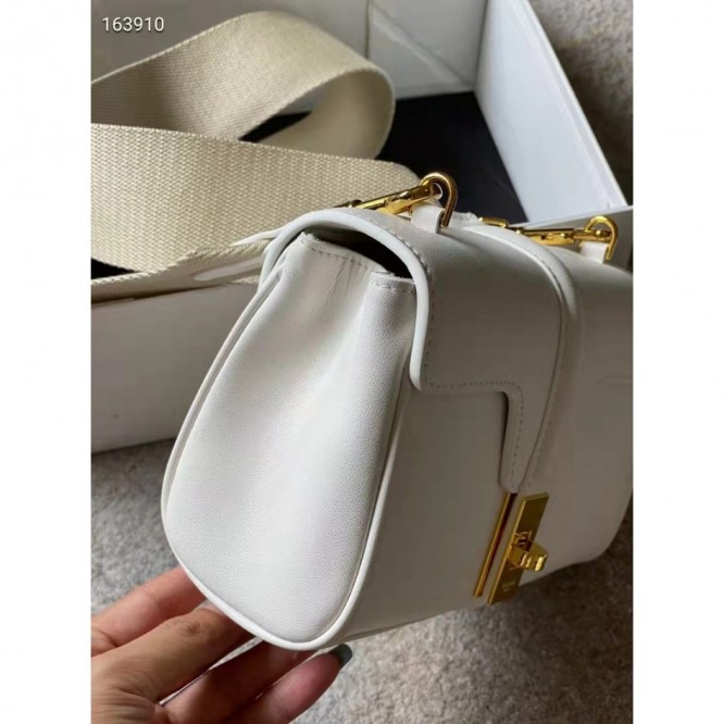 Celine・滑らかなカーフスキンのタタブーバッグ