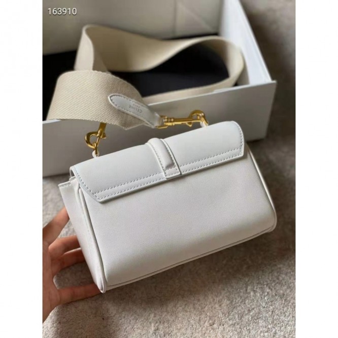 Celine・滑らかなカーフスキンのタタブーバッグ