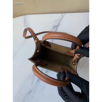Celine・CABASロゴプリント縦型ハンドバッグ Celine・CABASロゴプリント縦型ハンドバッグ