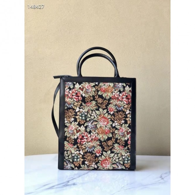 Celine・CABASロゴプリント縦型ハンドバッグ