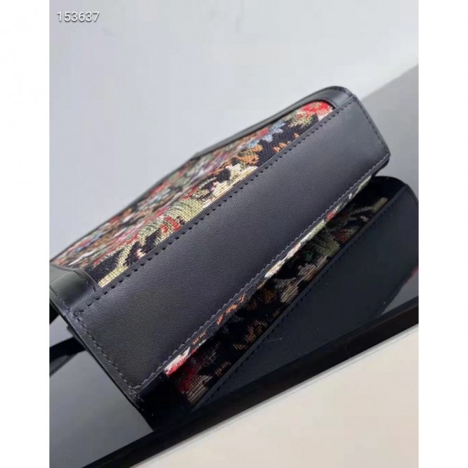Celine・CABASロゴプリント縦型ハンドバッグ