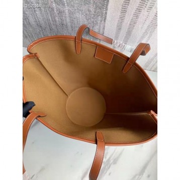 Celine・クーフィンミディアムウールとカウレザーのハンドバッグ Celine・クーフィンミディアムウールとカウレザーのハンドバッグ