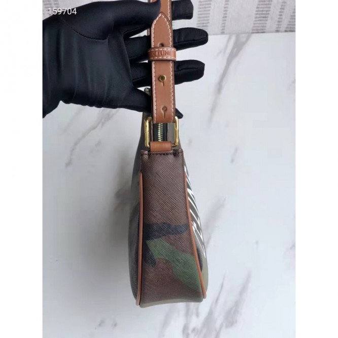 Celine・AVATRIOMPHE刺繡生地ハンドバッグ