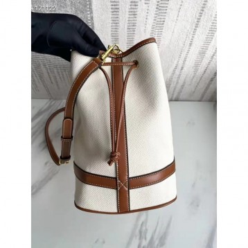 Celine・CUIRTRIOMPHEスモールファブリックとカーフレザーのバケットバッグ Celine・CUIRTRIOMPHEスモールファブリックとカーフレザーのバケットバッグ