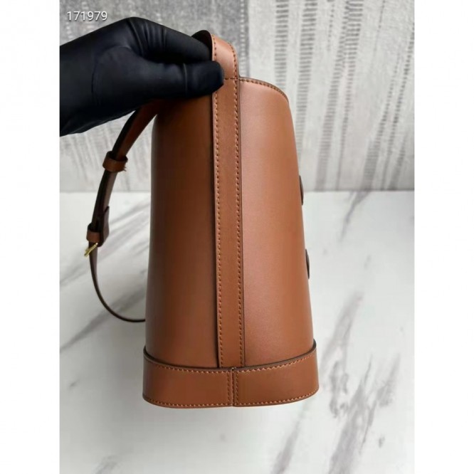 Celine・CUIRTRIOMPHEスモールスムースカーフスキンバケットバッグ