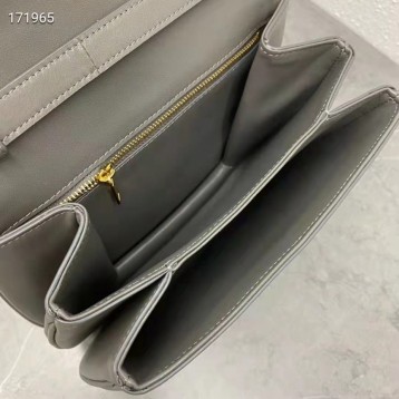 Celine・滑らかなカーフスキンのミディアムタブーバッグ Celine・滑らかなカーフスキンのミディアムタブーバッグ