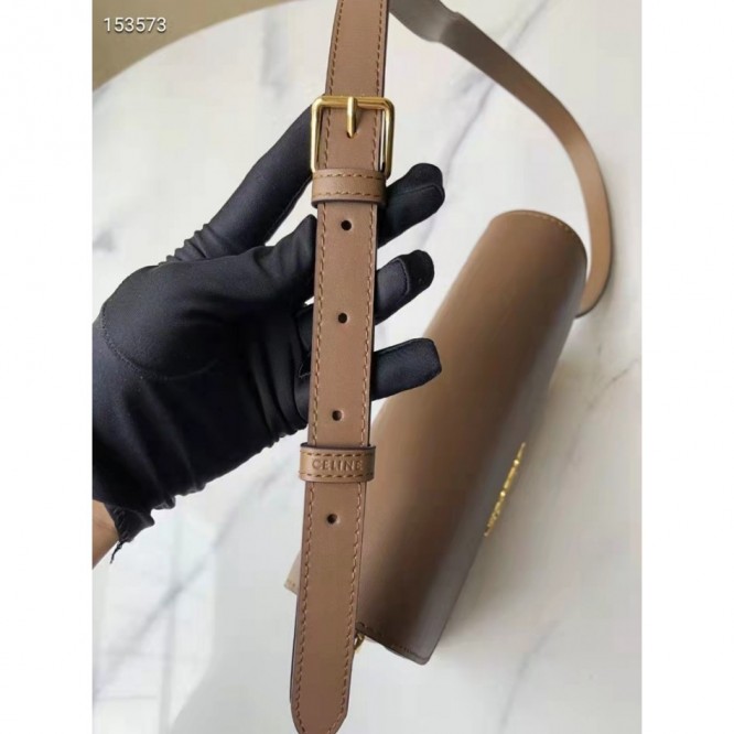 Celine・滑らかなカーフスキンのタタブーバッグ