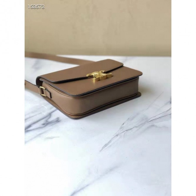 Celine・滑らかなカーフスキンのタタブーバッグ