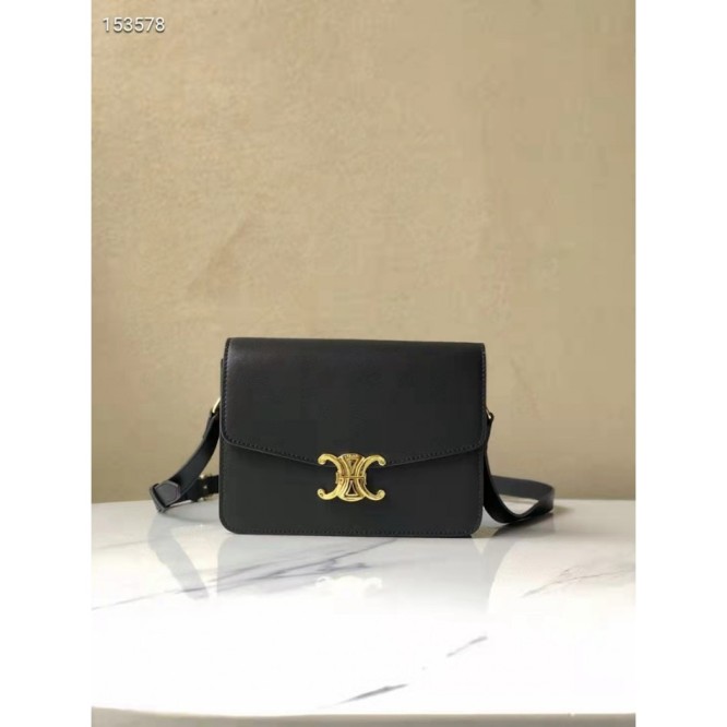 Celine・滑らかなカーフスキンのタタブーバッグ