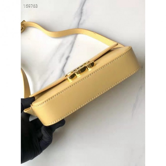 Celine・シャイニーカウレザーチェーンショルダーバッグ