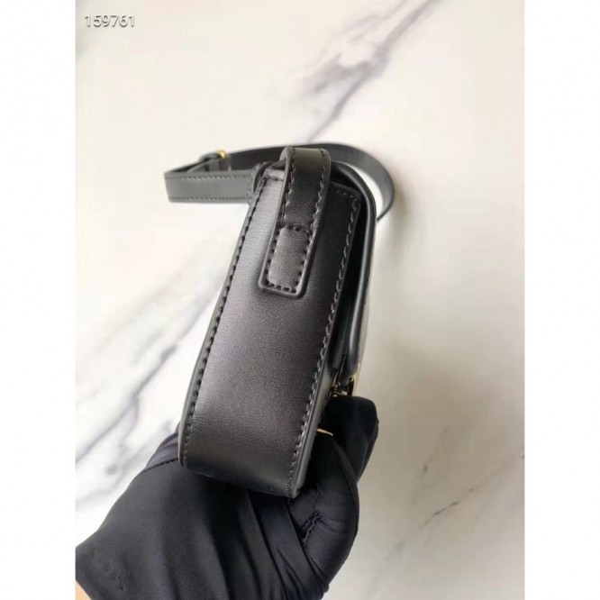 Celine・シャイニーカウレザーチェーンショルダーバッグ ブリリアントピンク