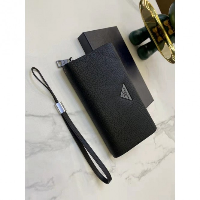 PRADA・レザー コンチネンタルウォレット 財布 ファスナー長財布