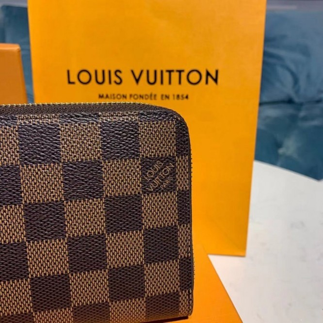 LOUIS VUITTON N41661  ジッピー・ウォレット