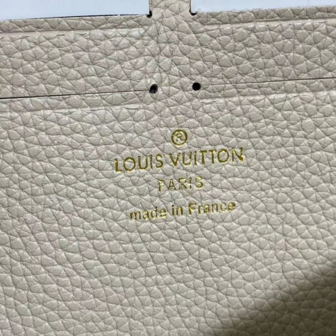 LOUIS VUITTON M69794  ジッピー・ウォレット
