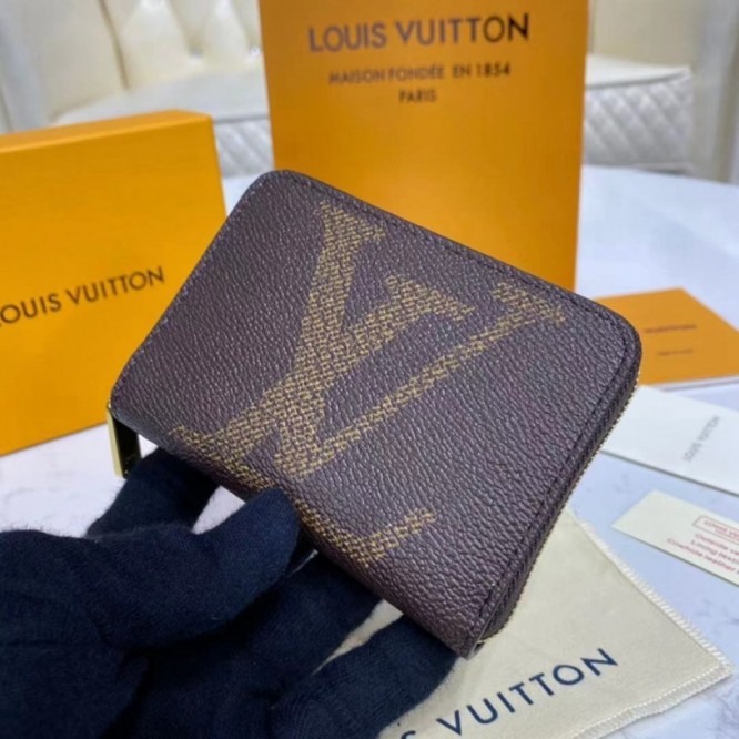 LOUIS VUITTON M69354  ジッピー・コインパースキーケース