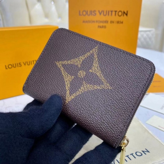 LOUIS VUITTON M69354  ジッピー・コインパースキーケース