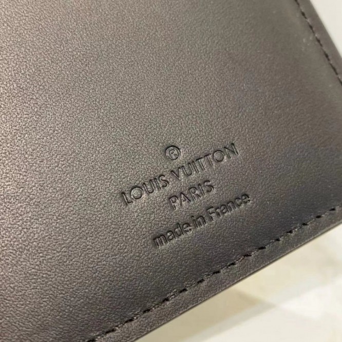 LOUIS VUITTON M69038  ポルトフォイユ・ブラザ財布