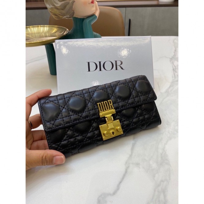 DiOR・レザー コンチネンタルウォレット 財布 折財布