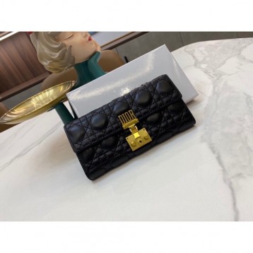 DiOR・レザー コンチネンタルウォレット 財布 折財布