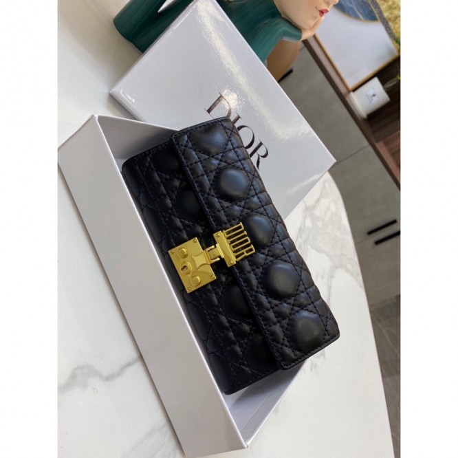 DiOR・レザー コンチネンタルウォレット 財布 折財布