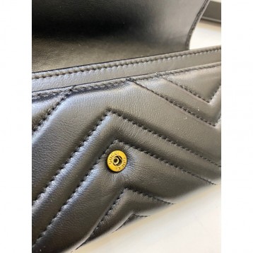 GUCCI・レザー コンチネンタルウォレット 財布 折財布
