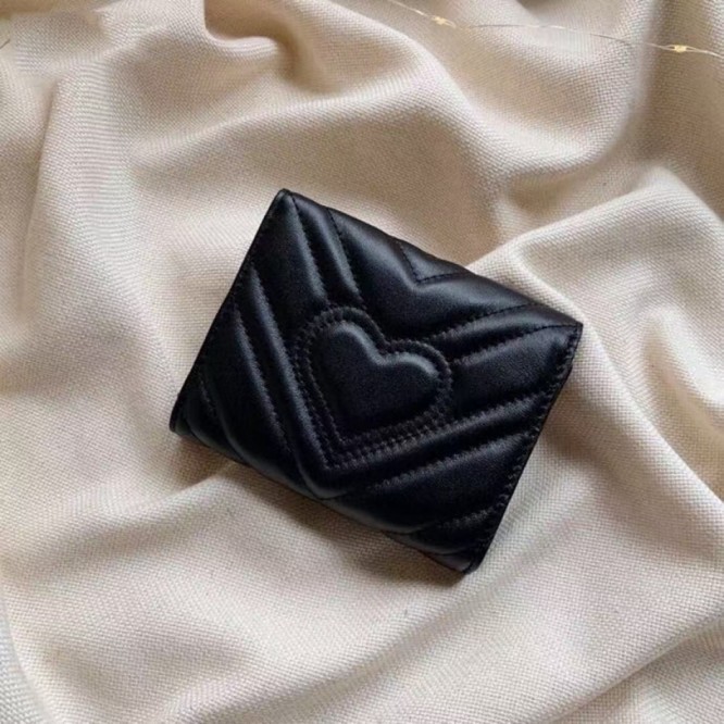 Gucci・〔GGマーモント〕 カードケース財布
