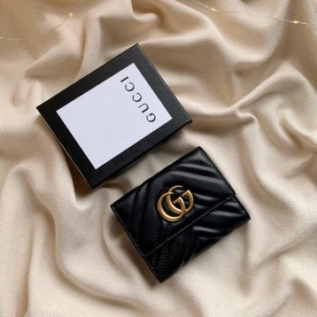 Gucci・〔GGマーモント〕 カードケース財布
