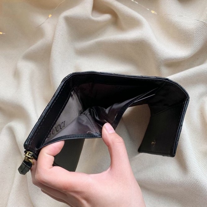 Gucci・〔GGマーモント〕 カードケース財布