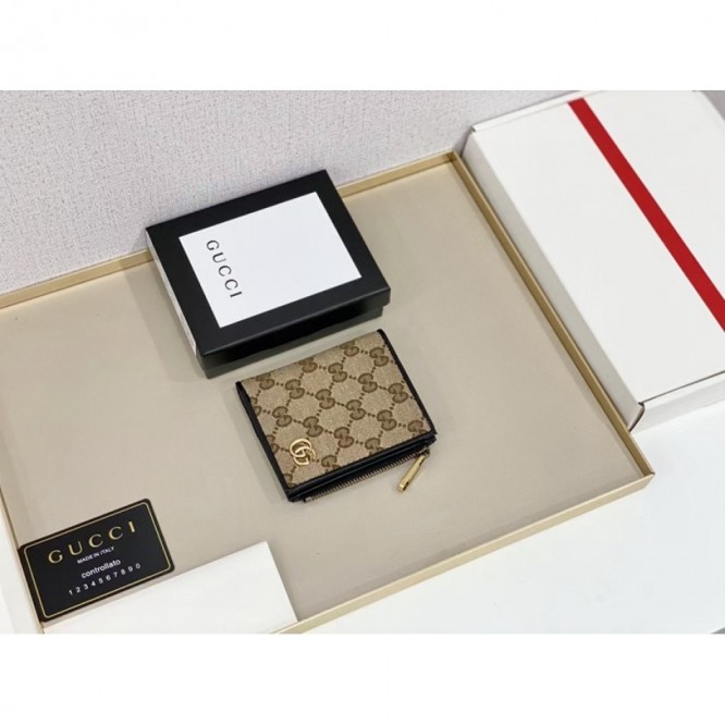 Gucci・〔GGマーモント〕 カードケース財布