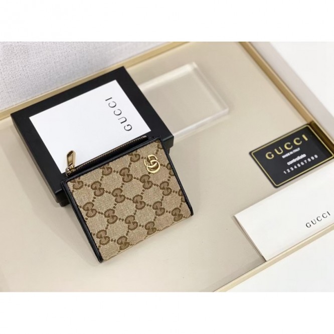 Gucci・〔GGマーモント〕 カードケース財布