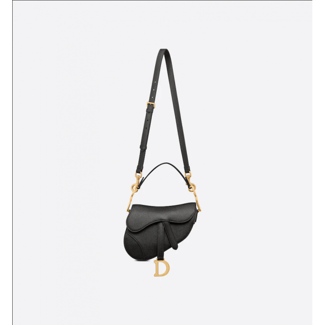 【DIOR】 STORY 雑誌掲載！稲沢朋子さん愛用の大人気バッグが登場！SADDLE ミニバッグ