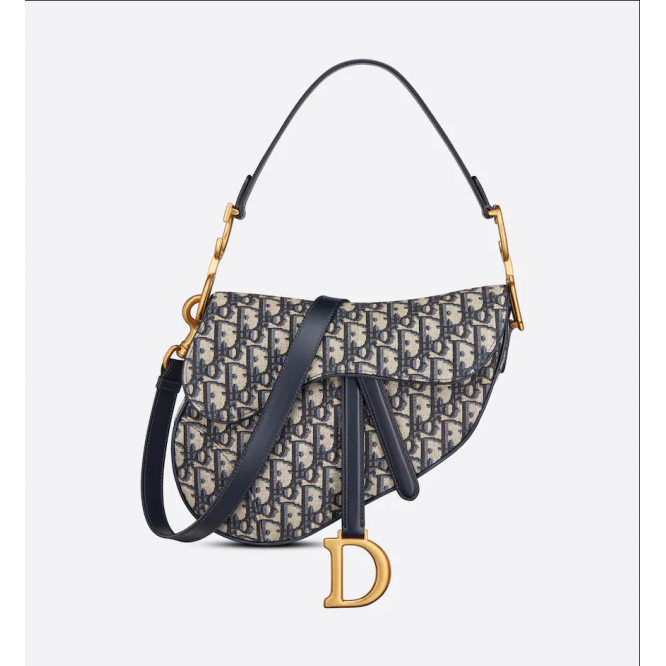 【DIOR】 STORY 雑誌掲載！稲沢朋子さん愛用の大人気バッグが登場！SADDLE ミニバッグ