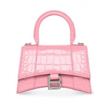 STORY雑誌掲載！2023新たに発表したバッグ！高垣麗子さん愛用の新作バッグが登場！日本人気上昇中↑↑↑売り切れ続出！