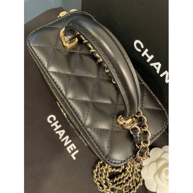 限定30個！売り切れ次第終わり！【CHANEL 】CLASSY雑誌掲載松島花さん愛用★新作バニティーバッグ