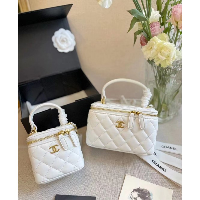 限定30個！売り切れ次第終わり！【CHANEL 】CLASSY雑誌掲載松島花さん愛用★新作バニティーバッグ