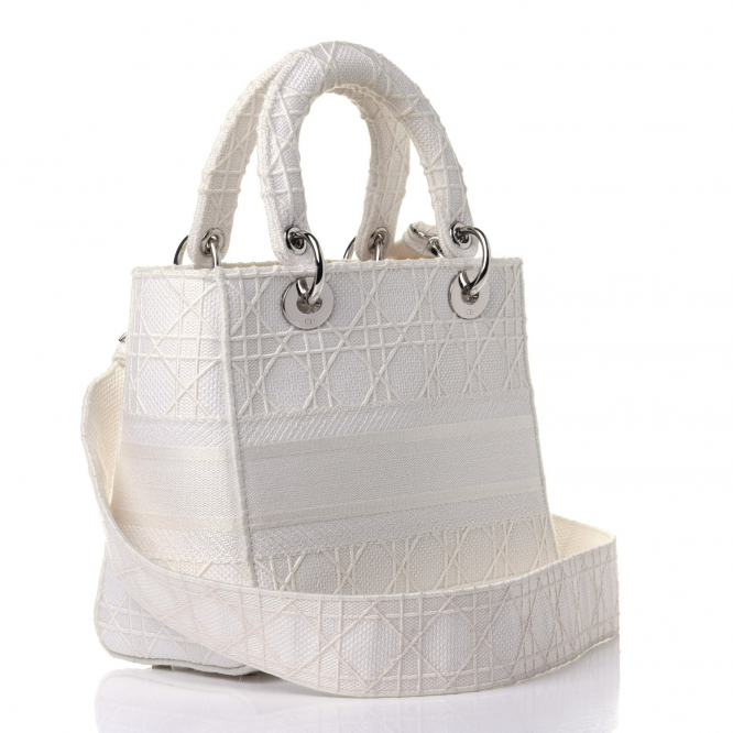 【DIOR】雑誌で大変話題国内品切れ続出！入手困難！憧れのMedium Lady D-Lite Bag！ 刺繍キャンバス グレー バッグ。