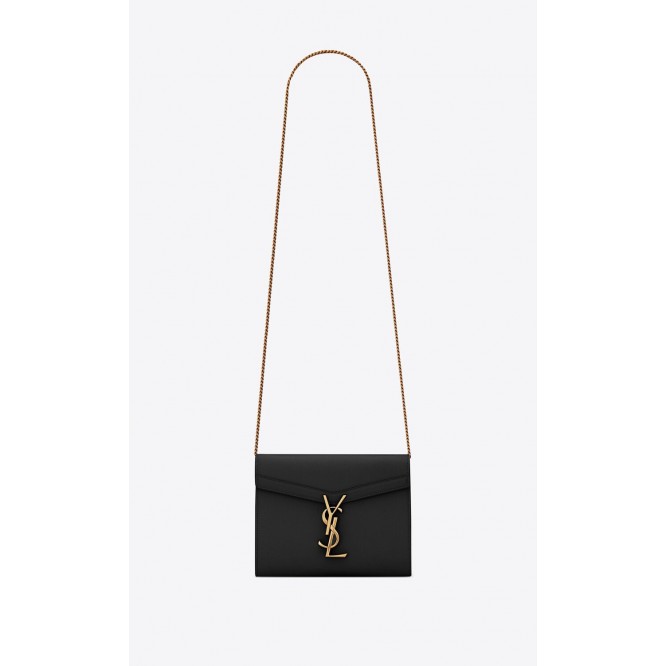 【Saint Laurent】今季のトレンド！★オードリー亜谷香さん愛用★カサンドラ チェーンウォレット（グレイン ド プードル エンボスレザー）