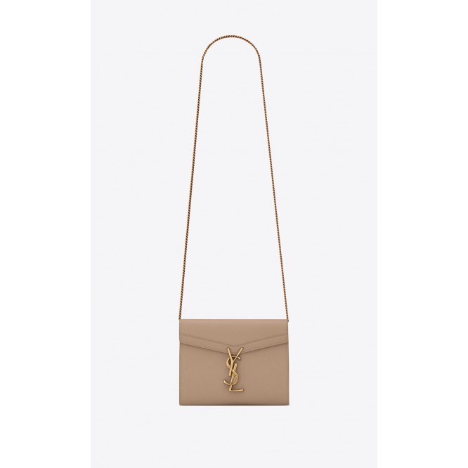 【Saint Laurent】今季のトレンド！★オードリー亜谷香さん愛用★カサンドラ チェーンウォレット（グレイン ド プードル エンボスレザー）
