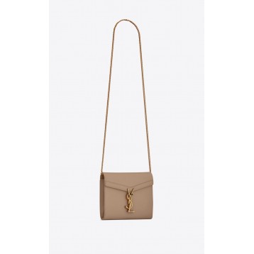 【Saint Laurent】今季のトレンド!★オードリー亜谷香さん愛用★カサンドラ チェーンウォレット(グレイン ド プードル エンボスレザー) 【Saint Laurent】今季のトレンド!★オードリー亜谷香さん愛用★カサンドラ チェーンウォレット(グレイン ド プードル エンボスレザー)