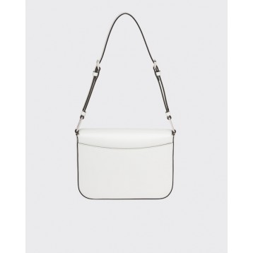 【雑誌「VIVI」】大人気！藤田ニコルの愛用ブランドの新作バッグが掲載されたブラックレザーショルダーバッグ大人の女性への一歩眩しすぎる～～～！