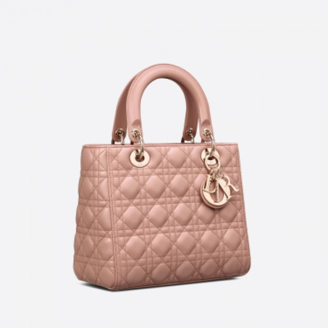 ⚡絶好の機会をお見逃しなく!雑誌掲載!【DIOR】 LADY DIOR ミディアムバッグ