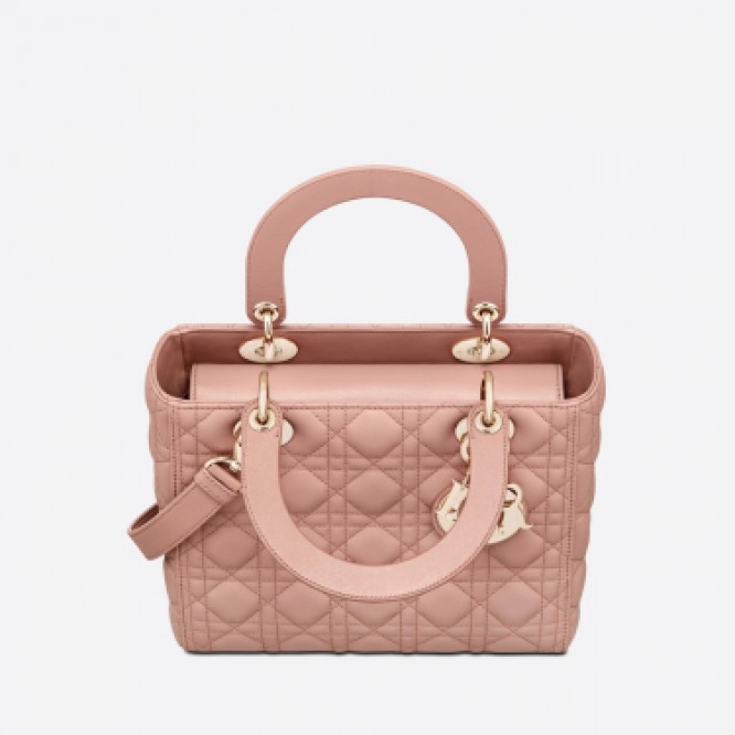 ⚡絶好の機会をお見逃しなく!雑誌掲載!【DIOR】 LADY DIOR ミディアムバッグ