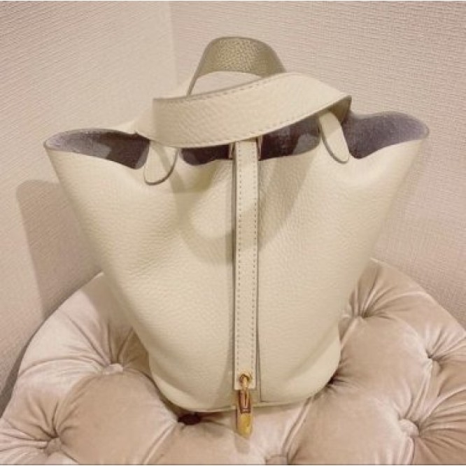[HERMES]牛革ピコキューブバッグ　2サイズ(ポーチ付き)ひなたまりん様ちぴたん様ご愛用★おまけ付き　本革